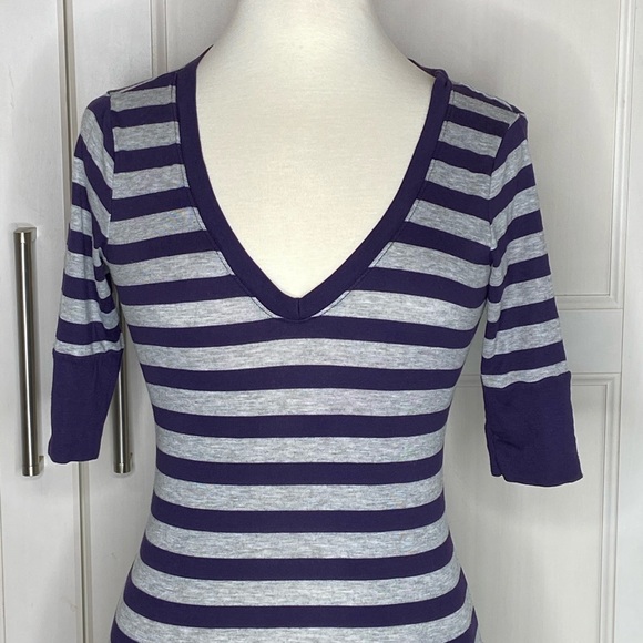 Michael Stars Navy Gray Stripe T shirt - Picture 2 of 7